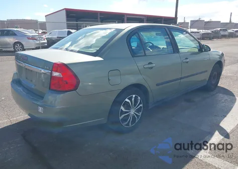 2005 Chevrolet Malibu z USA, uszkodzony, nr VIN 1G1ZS54895F303077